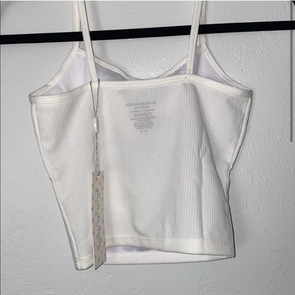 NEW LA boutine white crop top size medium - Picture 2 of 2